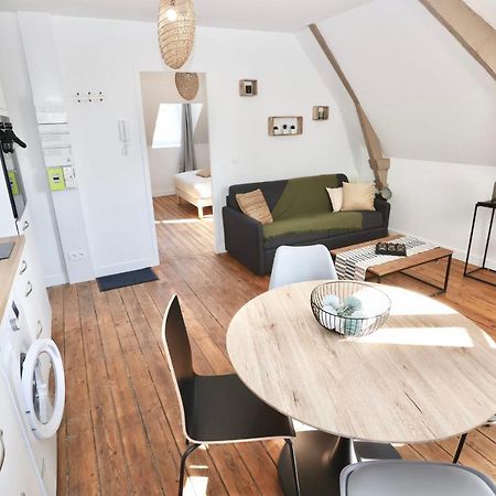 Napoleon Gare 7 T2 Dernier Etage Bylocly Apartment Pontivy Ngoại thất bức ảnh